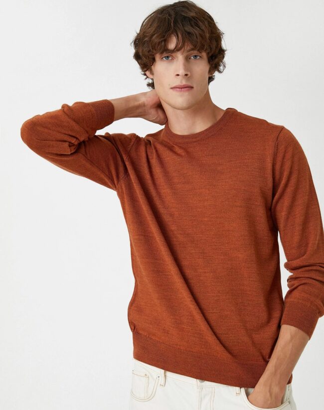 Sweater Crew Neck - Image 2